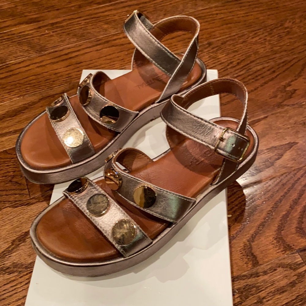 Women’s sandal 275 Central “Lea Open Footbed” color: Pewter size: 35 (5)